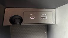 Nissan Qashqai 1.3 DiG-T MH N-Connecta 5dr Petrol Hatchback